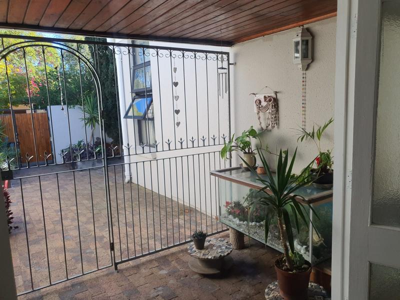 5 Bedroom Property for Sale in Parow North Western Cape